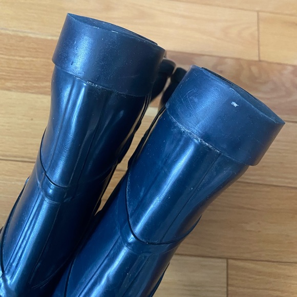 Coach navy with belt rain boots - Picture 7 of 7